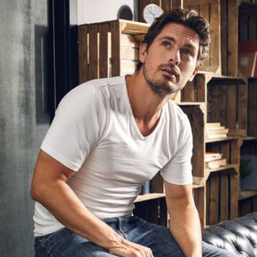 Herren T-Shirt V-Neck Slim Fit, A-Nr.: 40CC-3082 - 01 Herren T-Shirt V-Neck Slim Fit, A-Nr.: 40CC-3082 - 01
