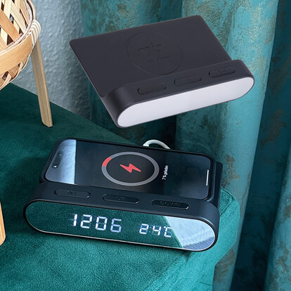 Wecker und Wireless charger Adelaine, A-Nr.: 5325 - 01 Wecker und Wireless charger Adelaine, A-Nr.: 5325 - 01